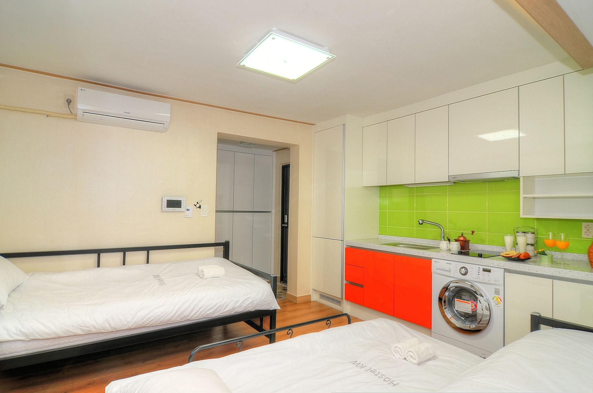 Hostel Kw Sinsa Σεούλ Εξωτερικό φωτογραφία